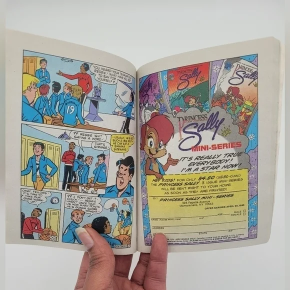 Archie's Double Digest​​​ - Picture 3 of 3